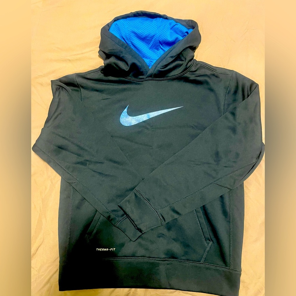 Nike Logo Therma Fit Fleece lined Pullover